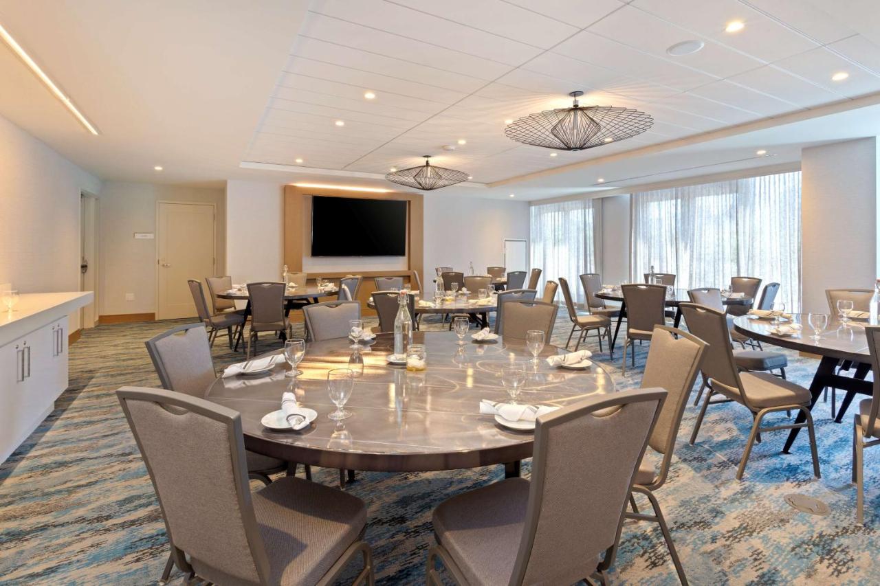 | Hilton Garden Inn Boston Brookline, Ma