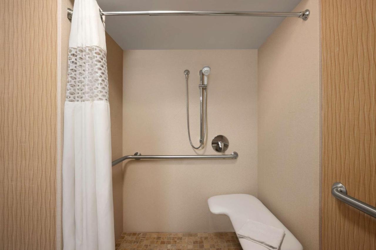| Hampton Inn Boston/Braintree