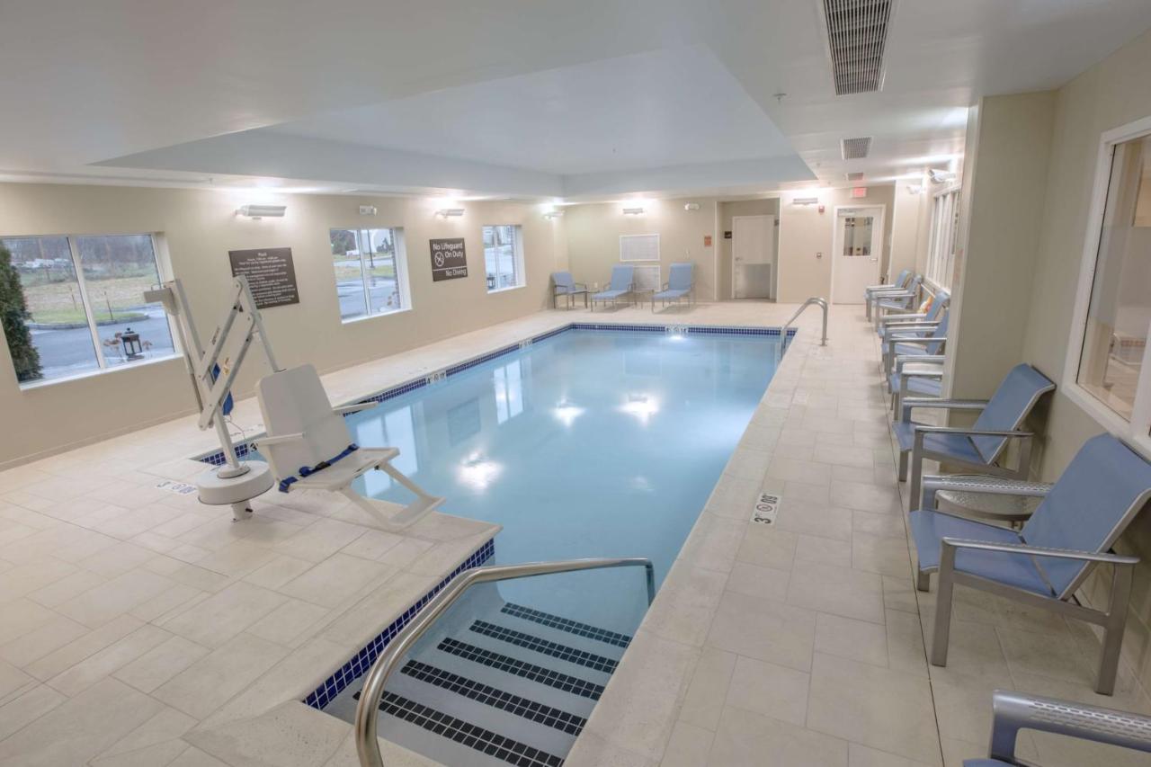 | Hampton Inn by Hilton Amesbury, MA
