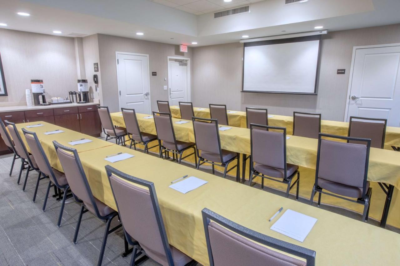 | Hampton Inn by Hilton Amesbury, MA