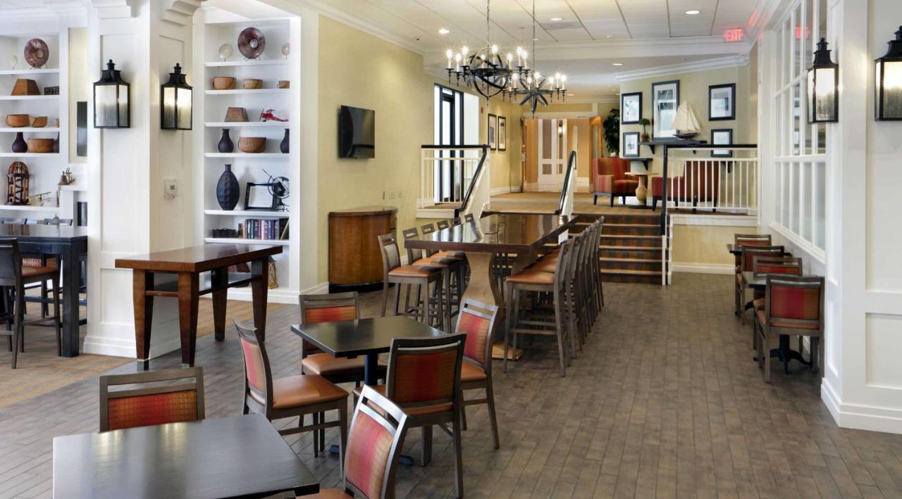 | Hampton Inn Boston-Natick