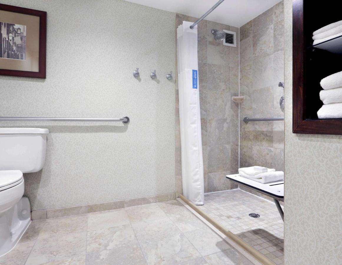 | Hampton Inn Boston-Natick