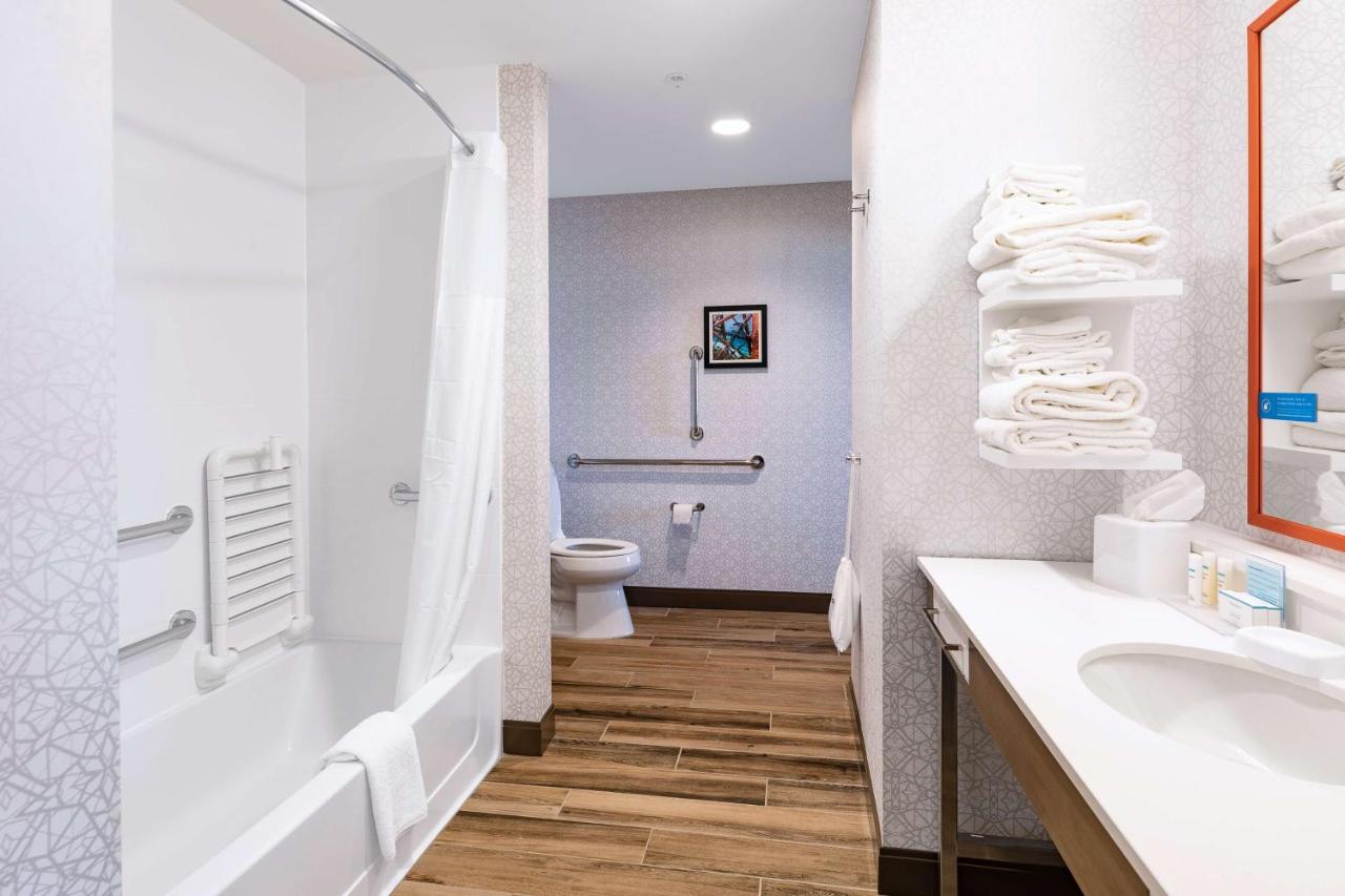 | Hampton Inn & Suites By Hilton-Columbia Killian Road