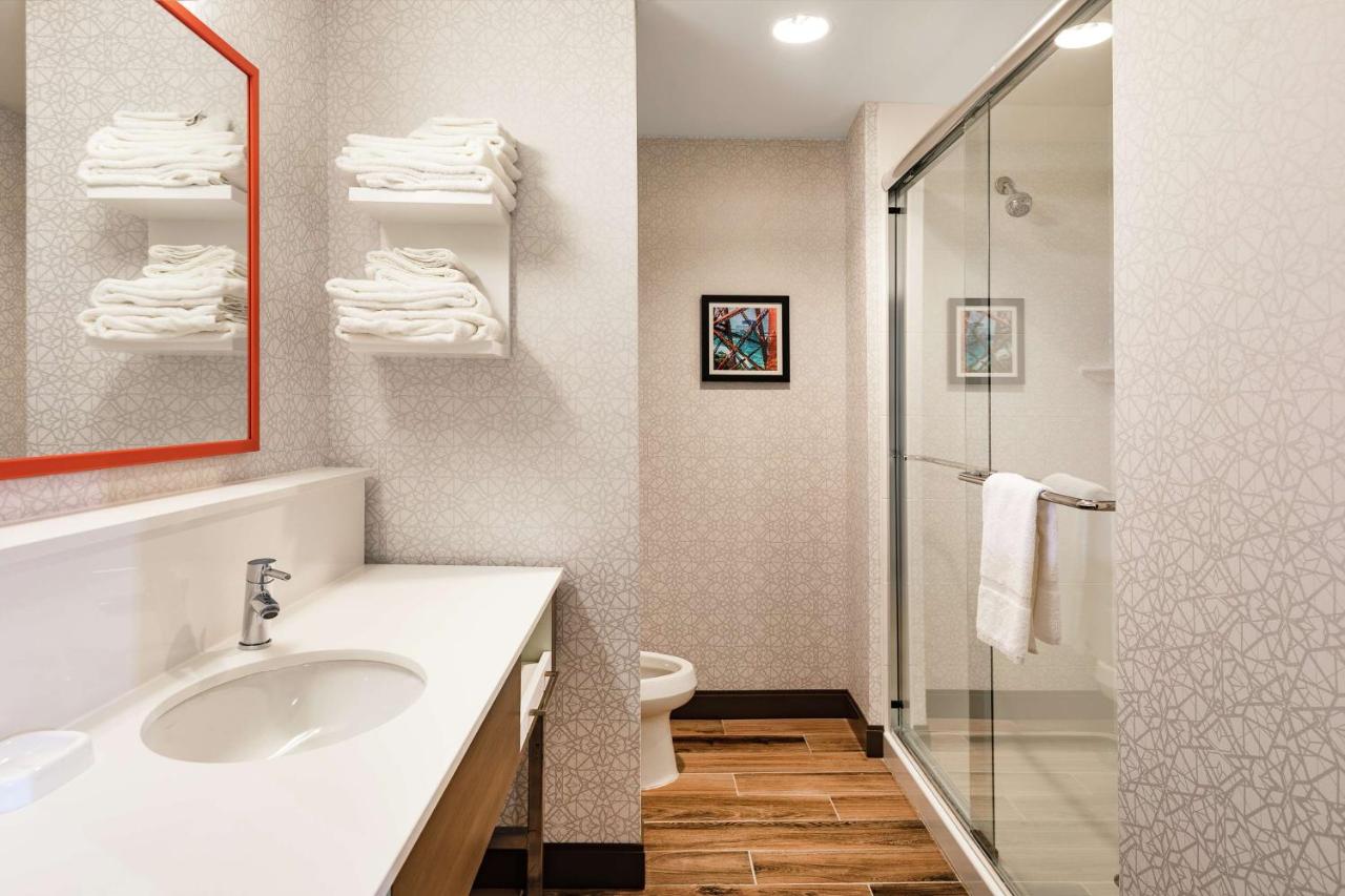 | Hampton Inn & Suites By Hilton-Columbia Killian Road