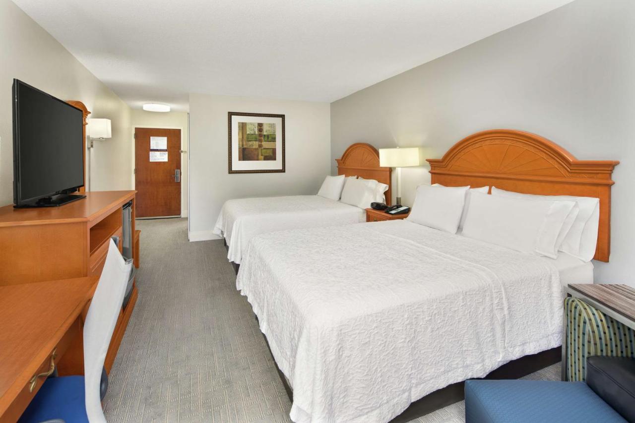 Queen Room with Two Queen Beds - Non-Smoking at Hampton Inn Atlanta - Newnan