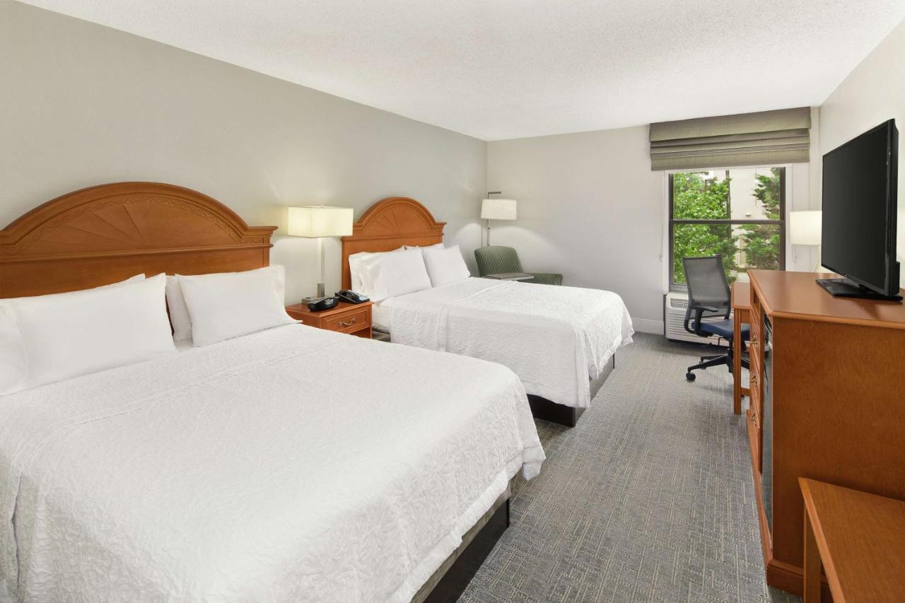 Queen Room with Two Queen Beds - Non-Smoking at Hampton Inn Atlanta - Newnan
