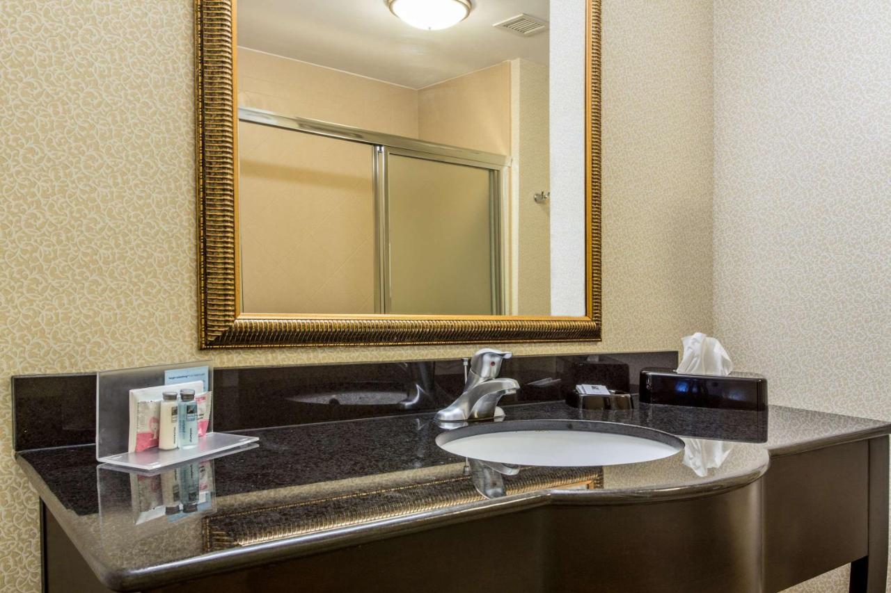 Queen Room - Non-Smoking at Hampton Inn Clearfield