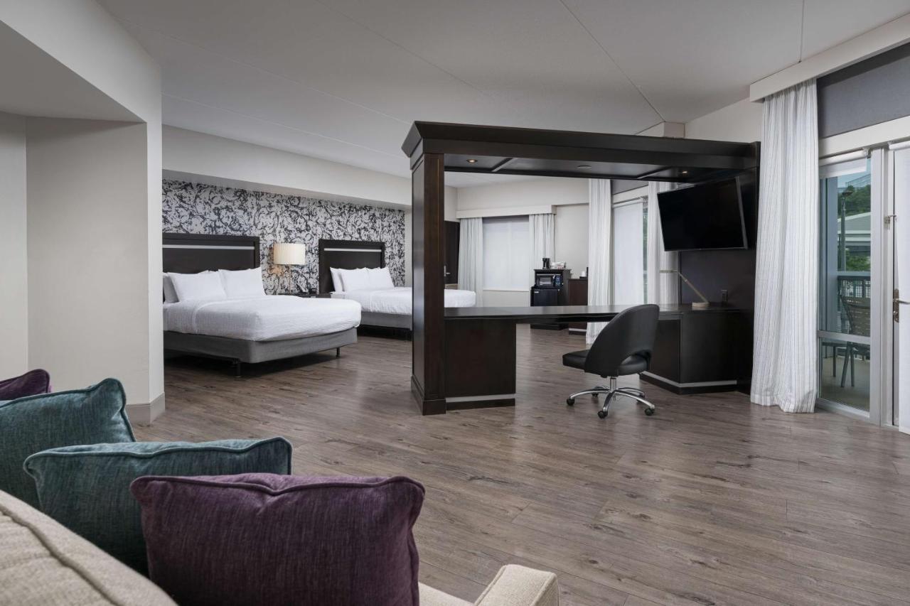 Two Beds Queen Studio - Non-Smoking at Hampton Inn & Suites Chattanooga/Downtown