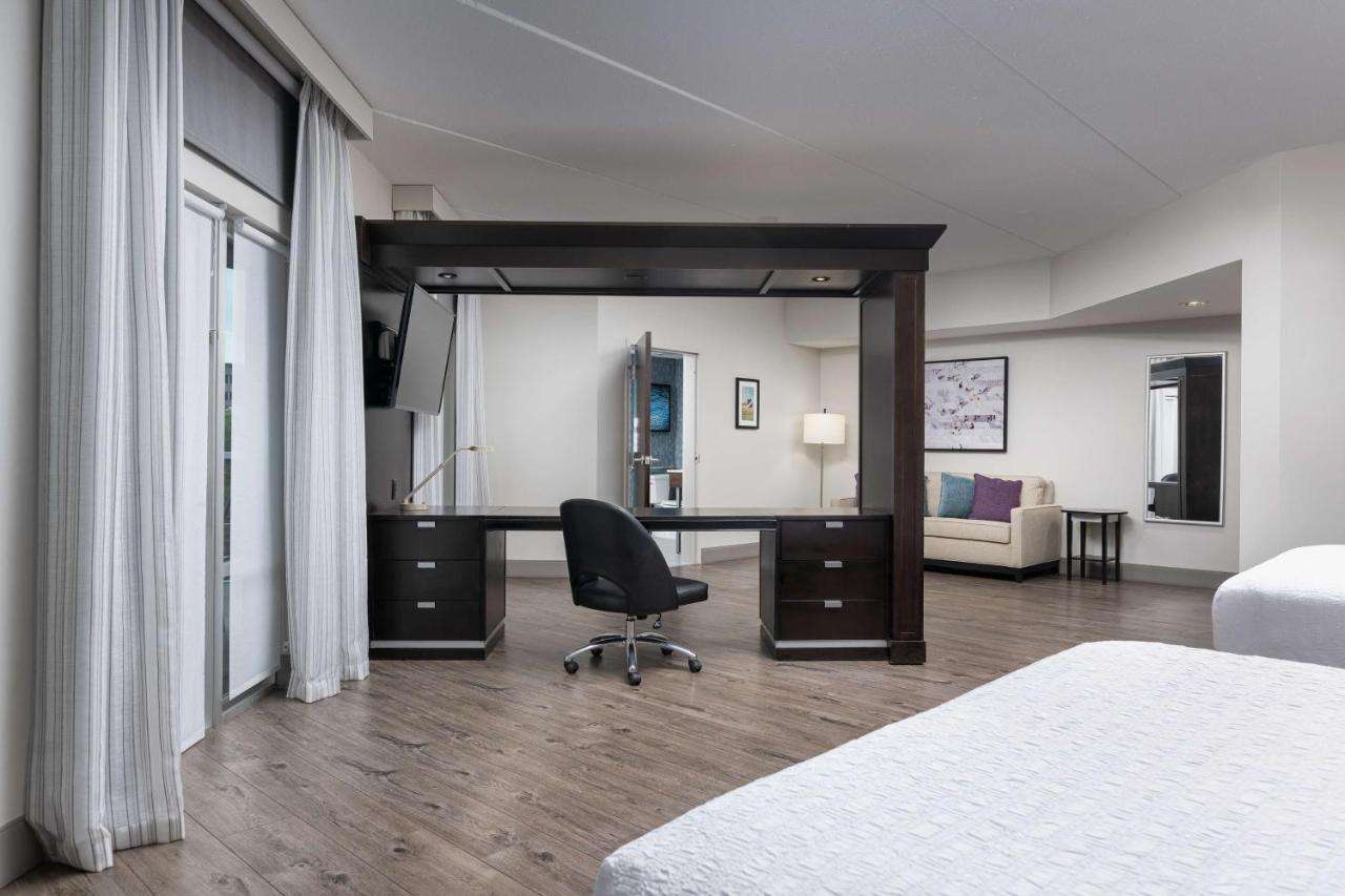 Two Beds Queen Studio - Non-Smoking at Hampton Inn & Suites Chattanooga/Downtown