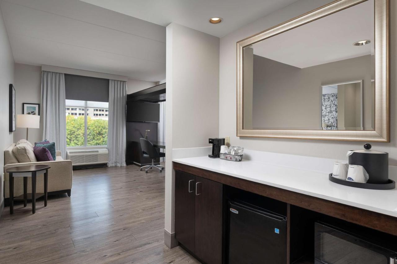 Queen Suite with Two Queen Beds at Hampton Inn & Suites Chattanooga/Downtown