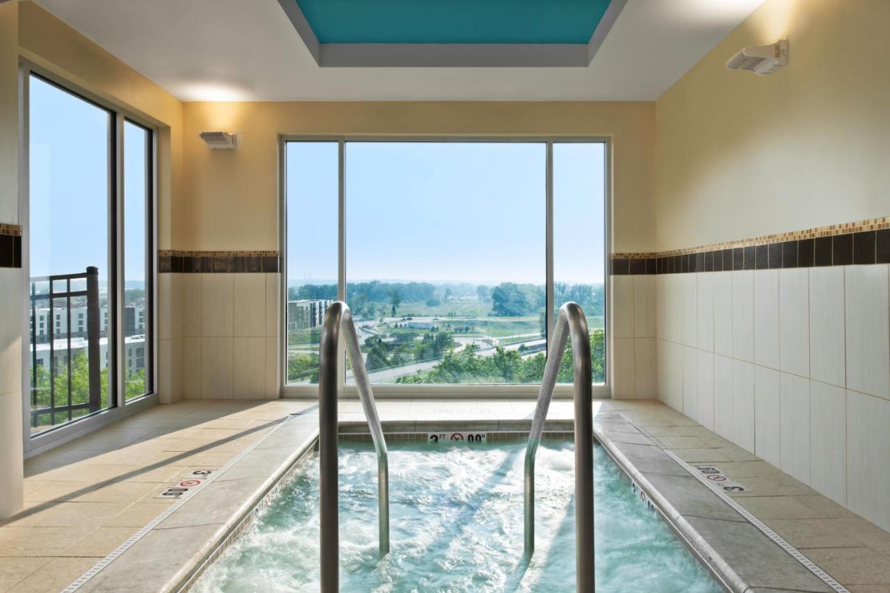  | Courtyard Kansas City at Briarcliff