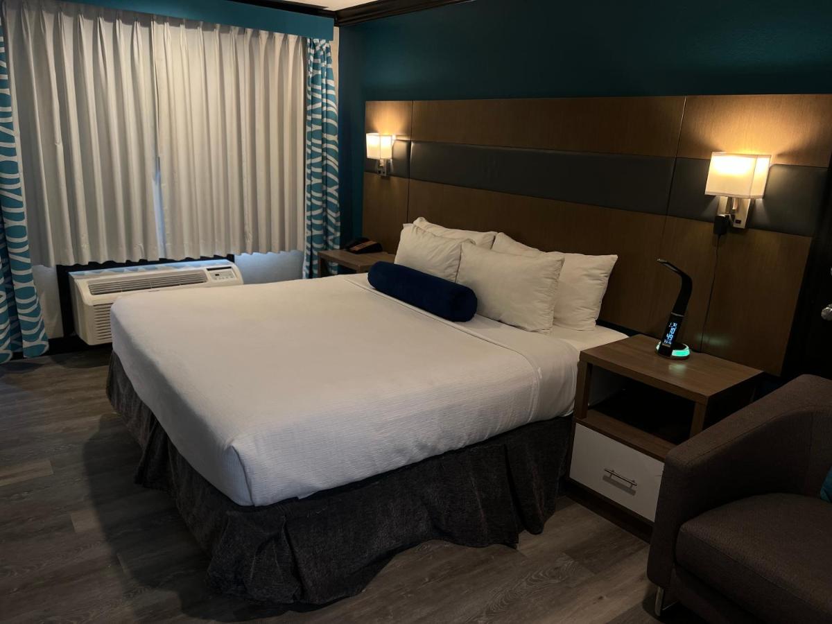 | OC Hotel