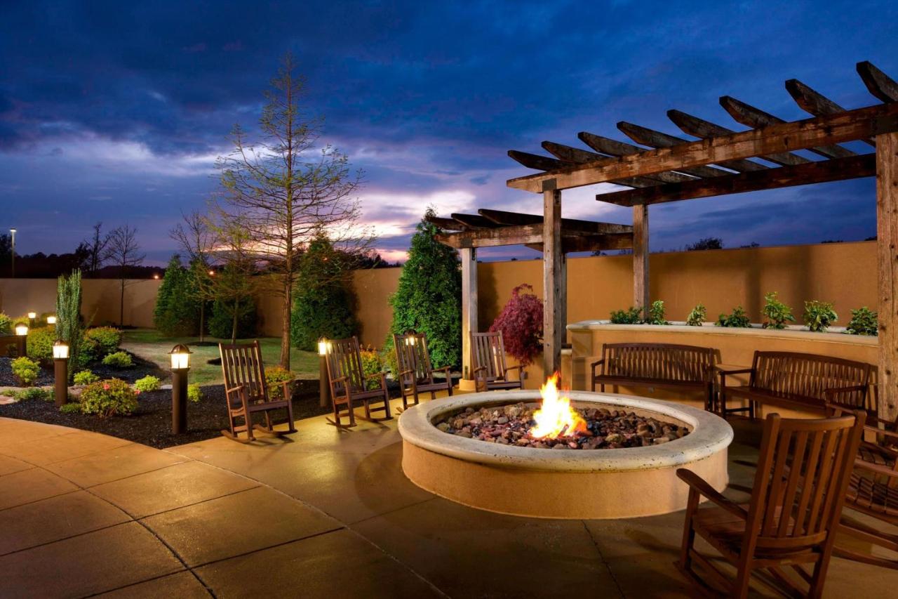 Courtyard by Marriott Jackson