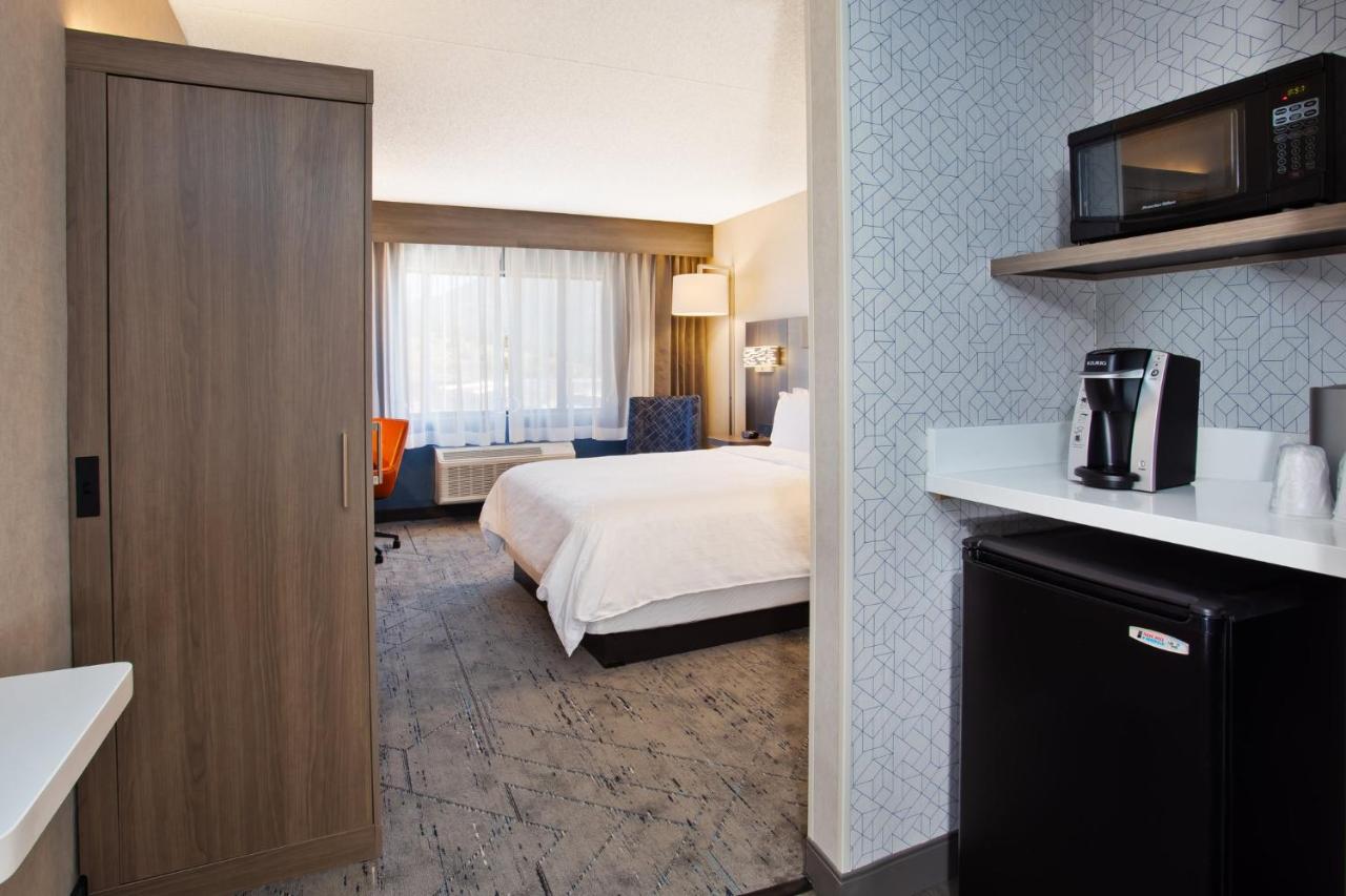 King Room - Non-Smoking at Holiday Inn Express Flagstaff by IHG