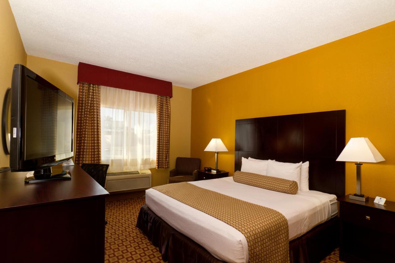 Standard King Room - Non-Smoking  at Quality Inn Plant City - Lakeland
