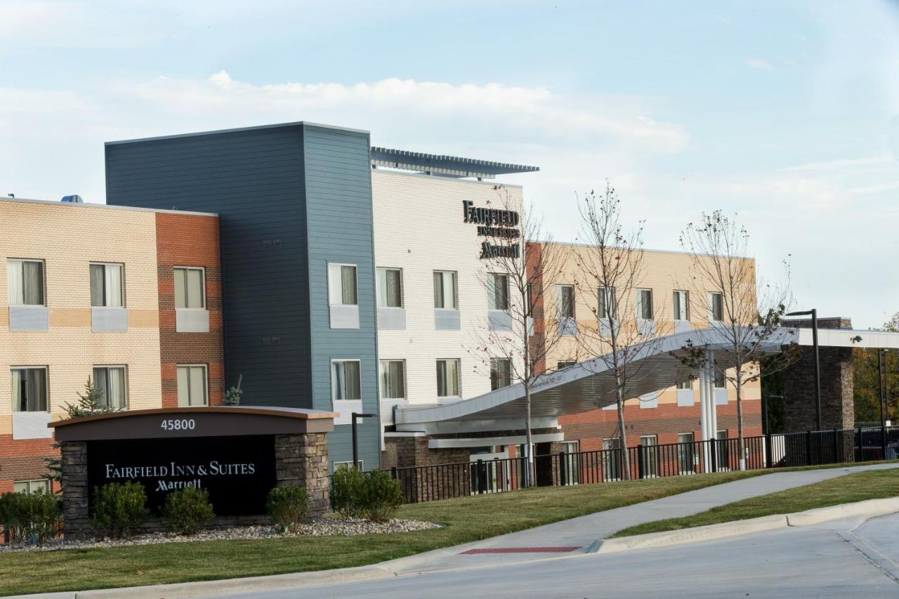| Fairfield Inn & Suites by Marriott Detroit Chesterfield