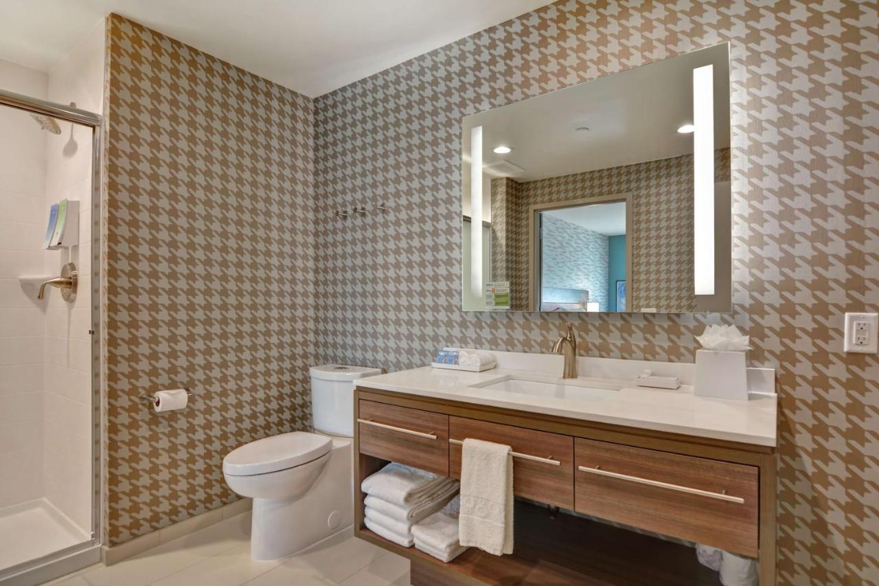 One-Bedroom King Suite - Non-Smoking at Home2 Suites by Hilton Charlotte Piper Glen