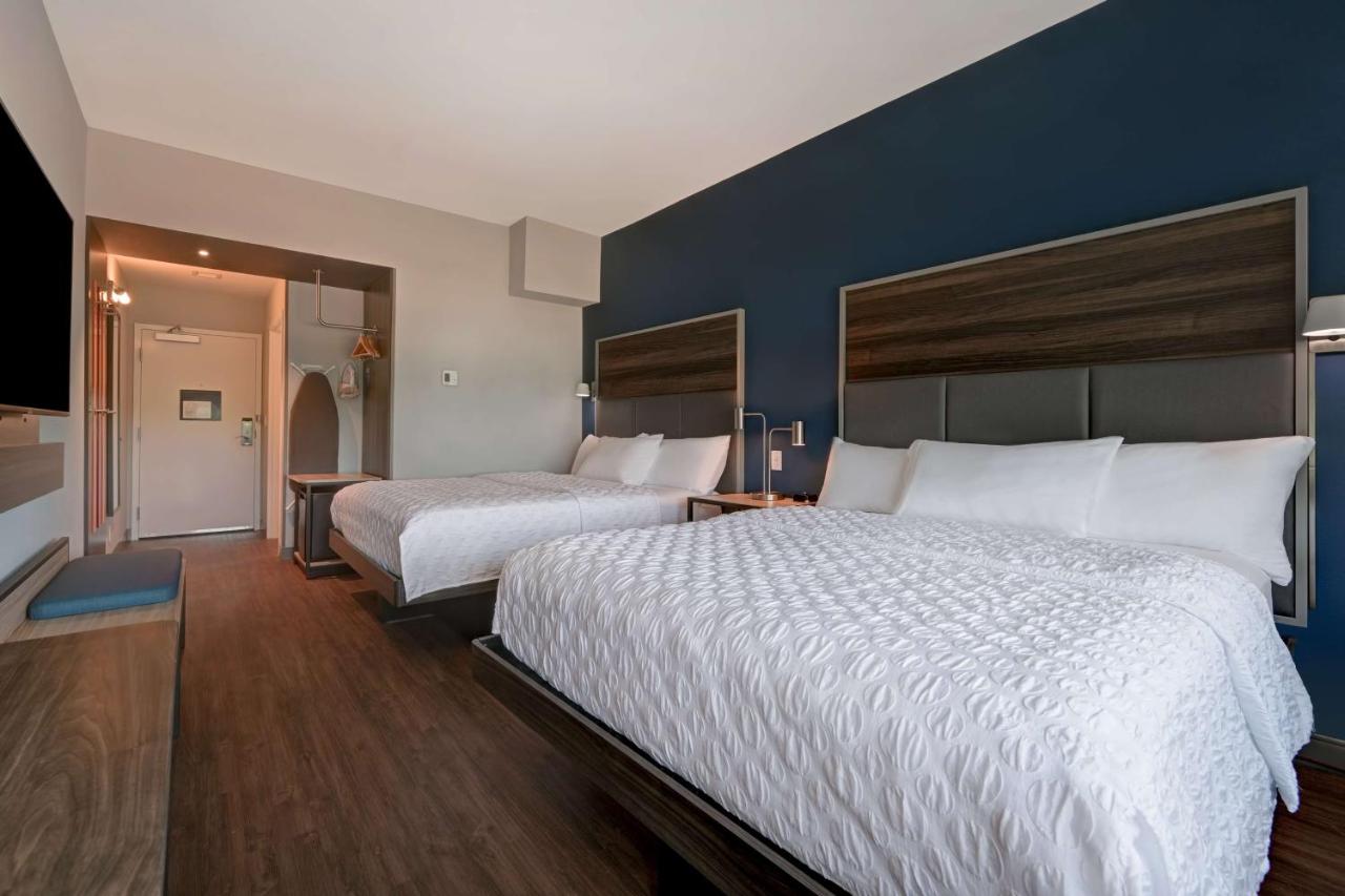 Queen Room with Two Queen Beds at Tru by Hilton Mooresville