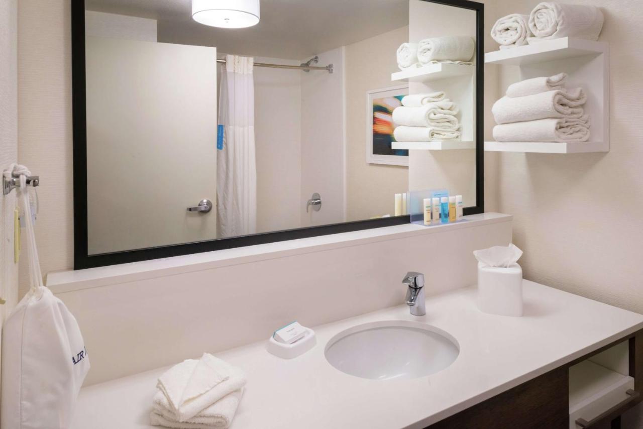 King Suite with Sofa Bed - Non-Smoking at Hampton Inn & Suites Carson City