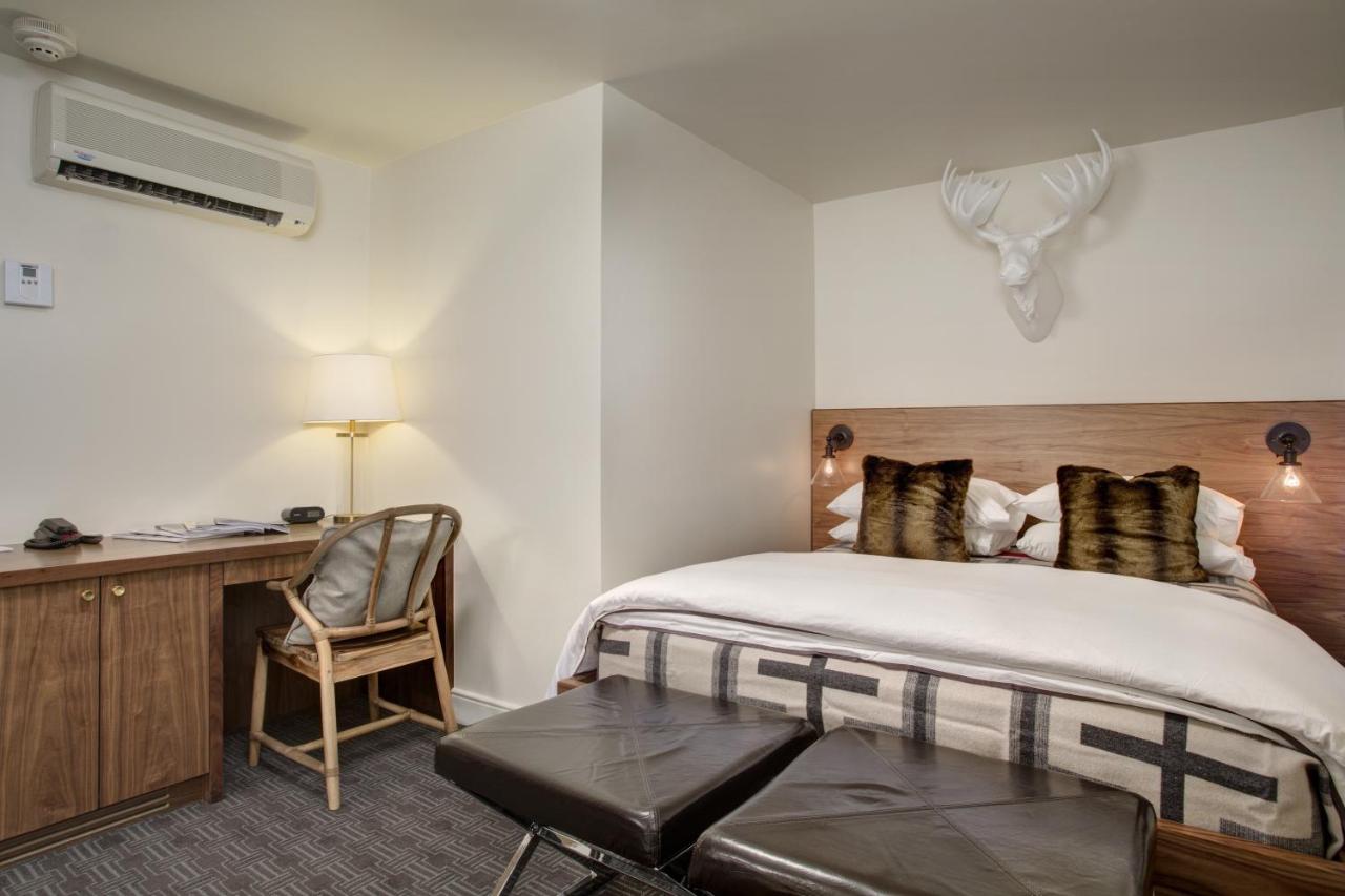 Superior Queen Room at Hotel Durant