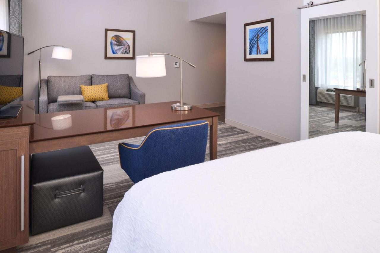 King Studio Suite - Non-Smoking at Hampton Inn & Suites Cincinnati-Mason
