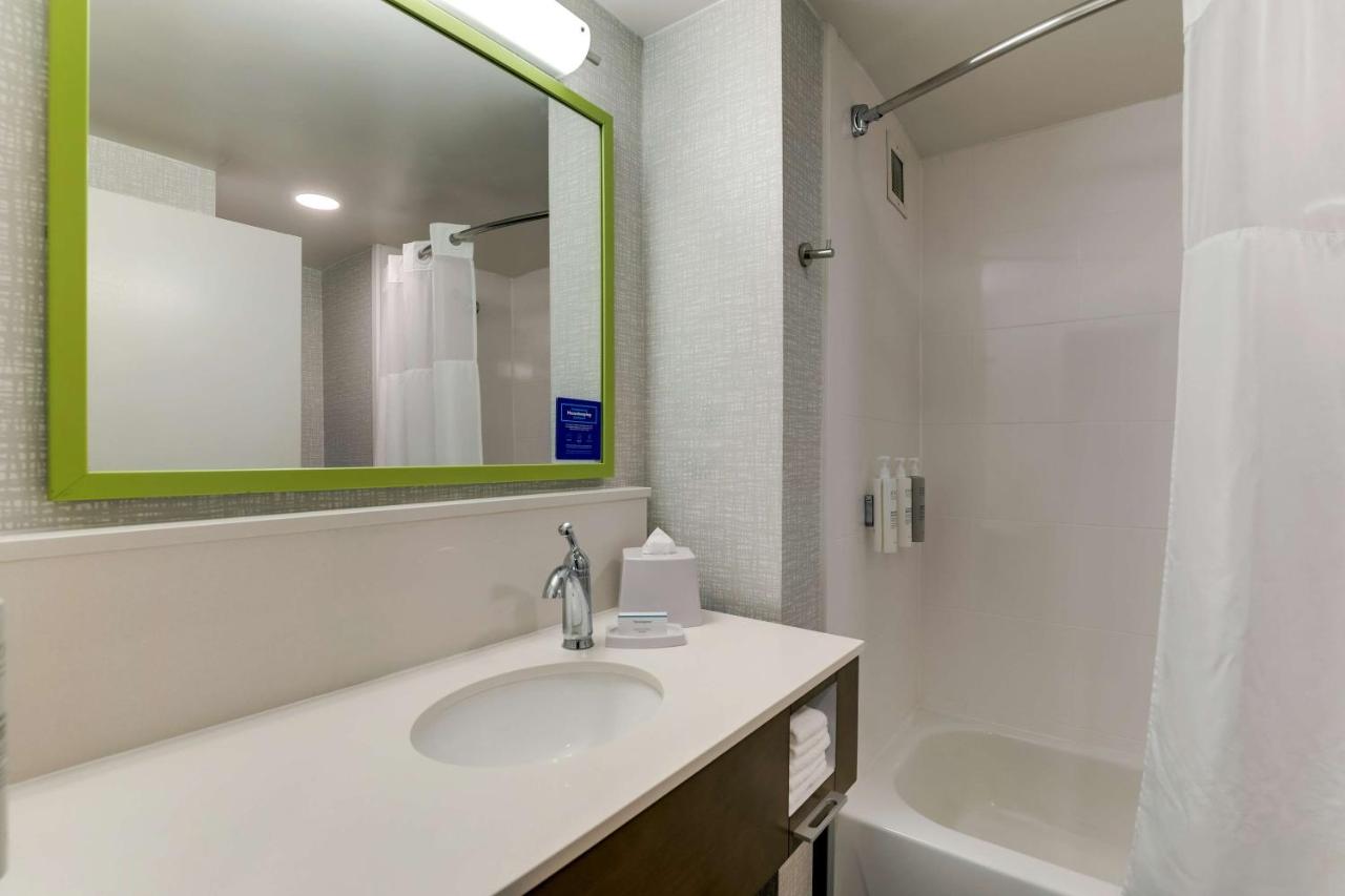 Deluxe King Room with Walk-In Shower - Non-Smoking at Hampton Inn Cumming