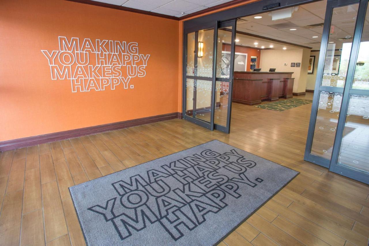 | Hampton Inn & Suites Cincinnati-Union Centre