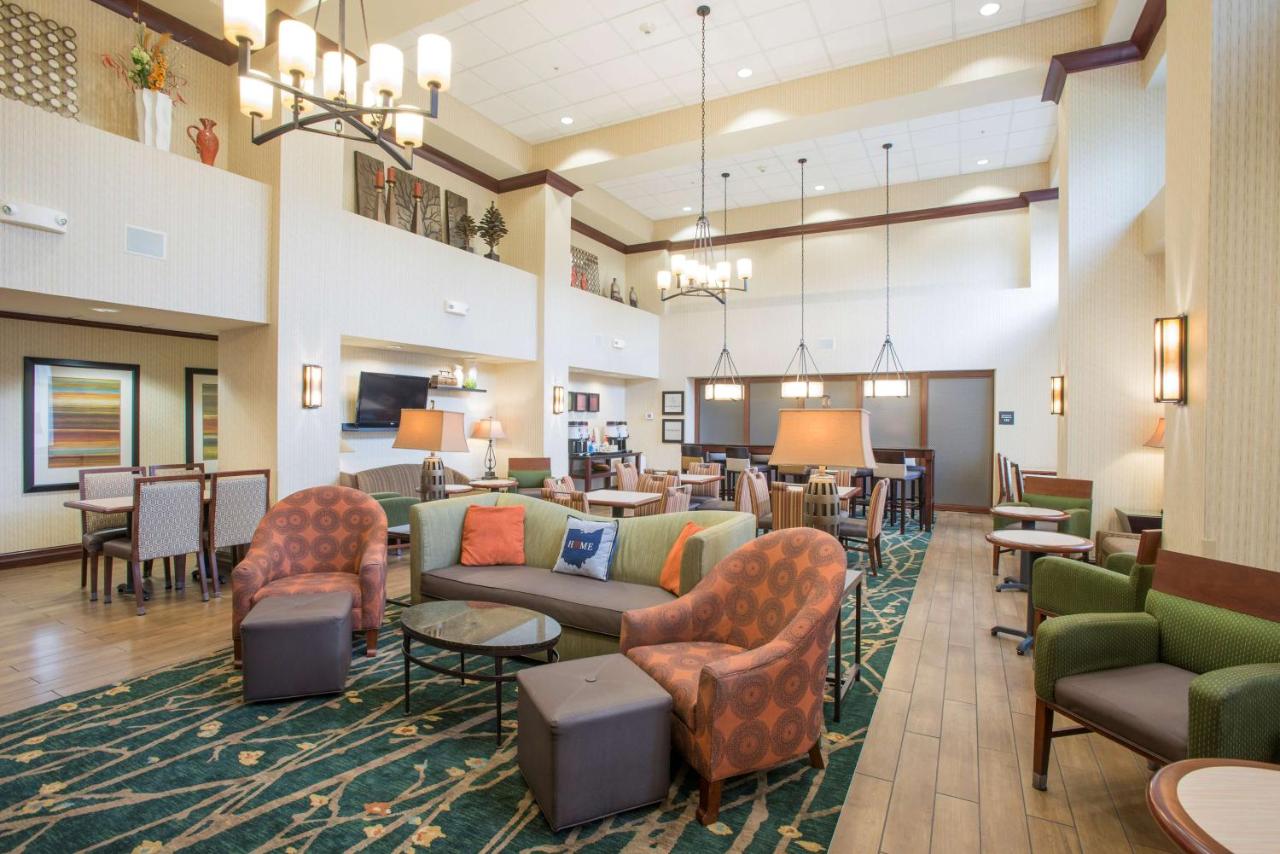 | Hampton Inn & Suites Cincinnati-Union Centre