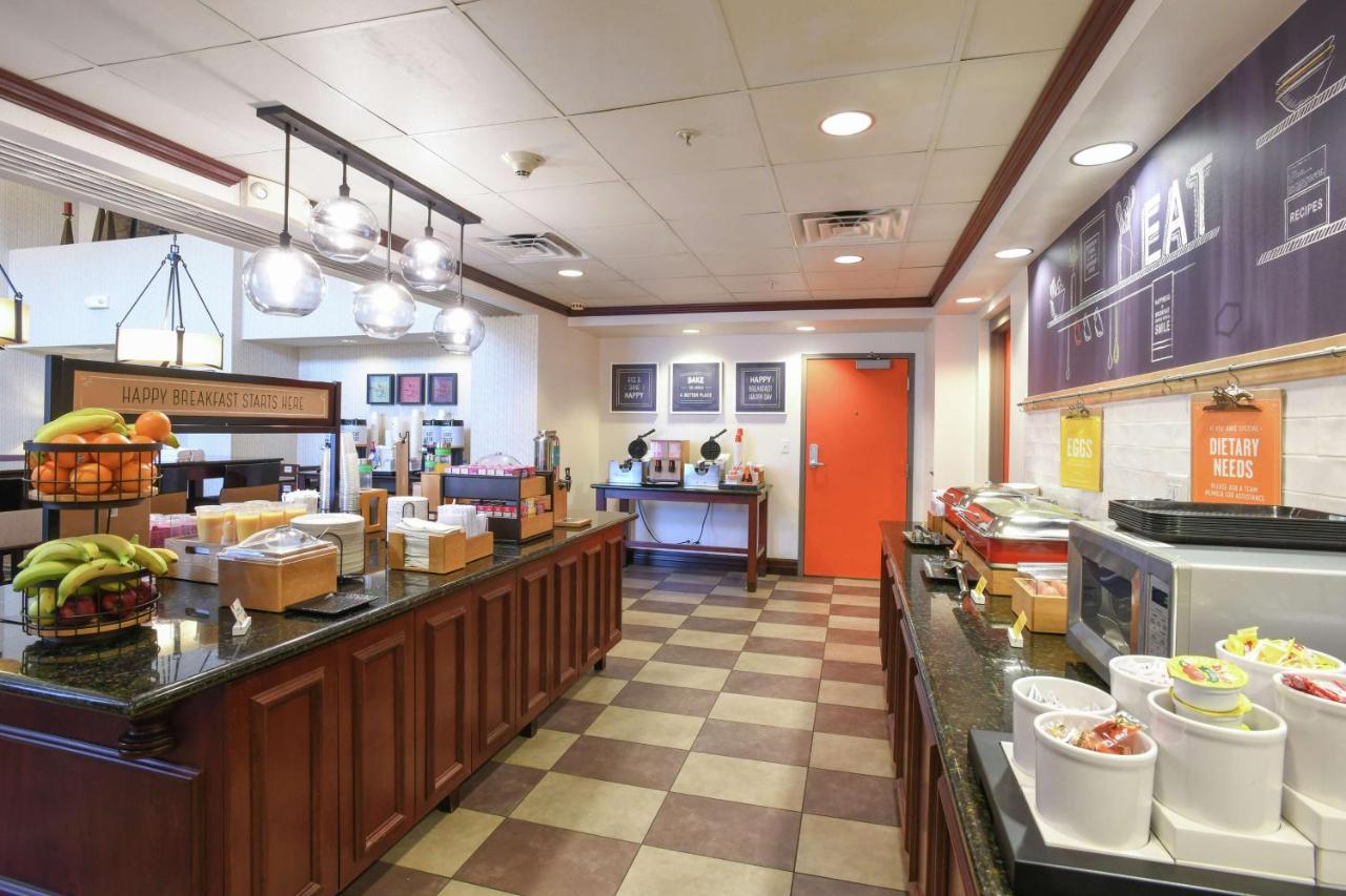 | Hampton Inn & Suites Cincinnati-Union Centre