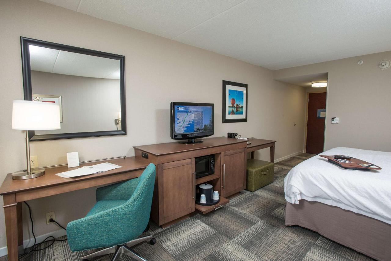 Deluxe King Room - Non-Smoking at Hampton Inn & Suites Cincinnati-Union Center