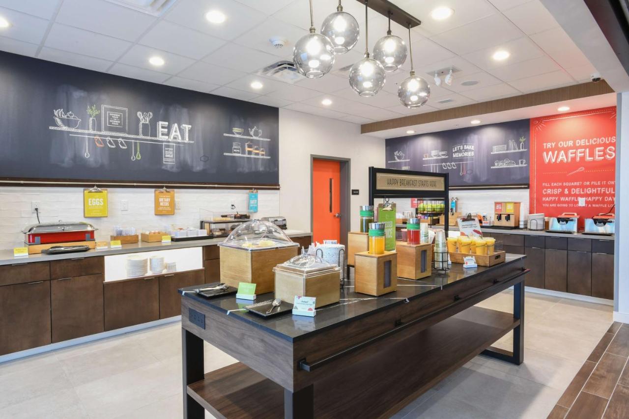 | Hampton Inn & Suites Cincinnati Liberty Township