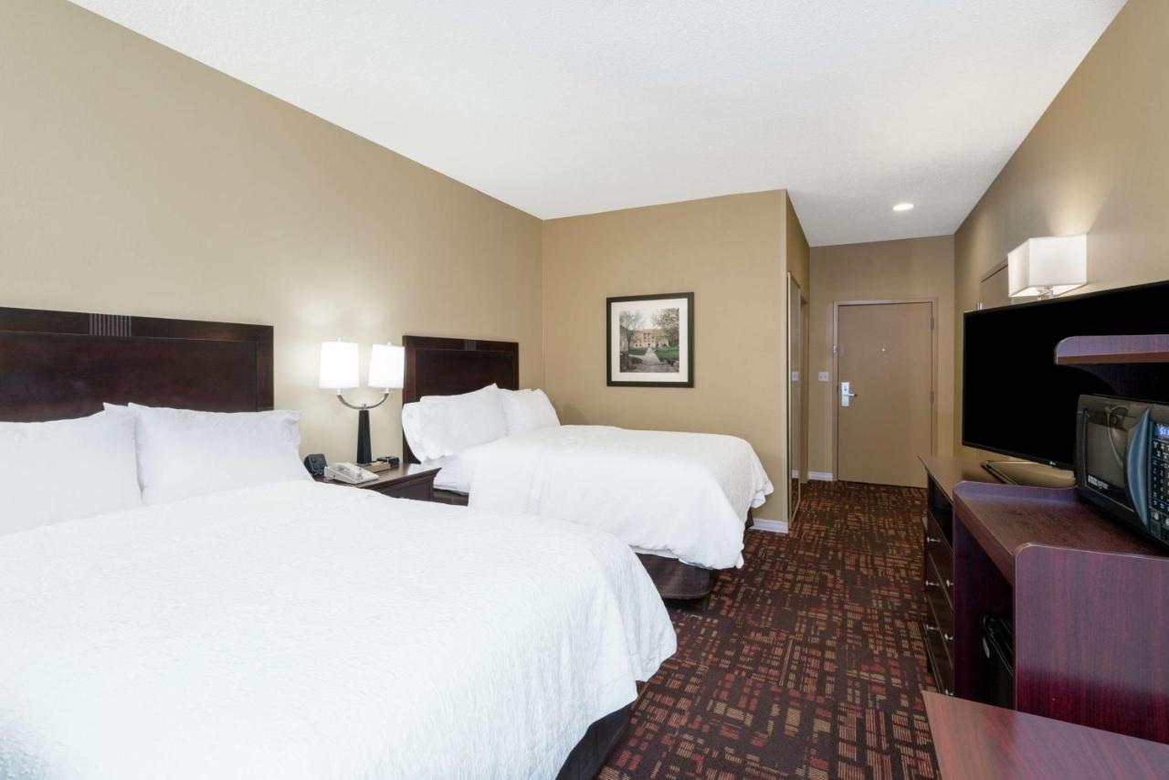 Double Room with Two Double Beds at Hampton Inn Corydon