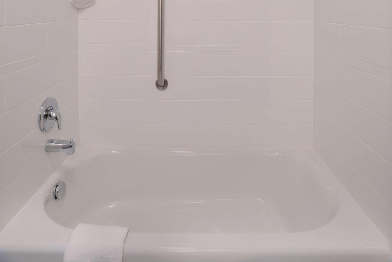 King Room - Non-Smoking at Hampton Inn & Suites Denver-Speer Boulevard