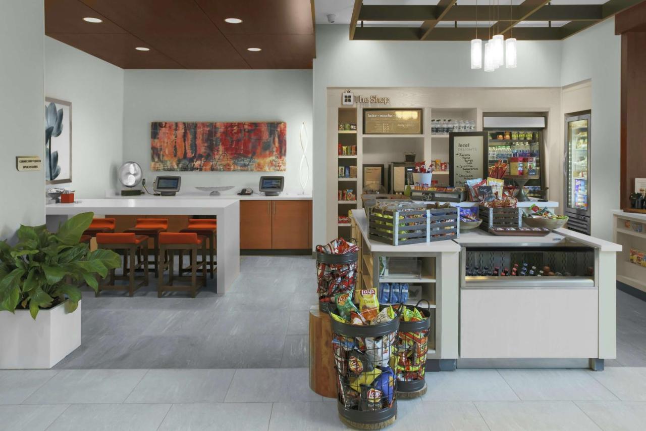 | Hilton Garden Inn Denver/Thornton