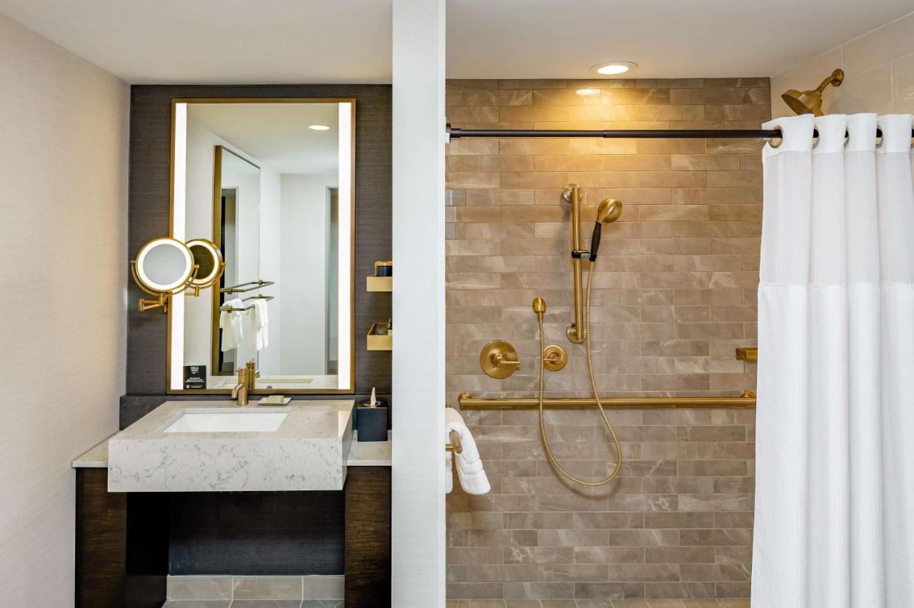 King Room - Hearing Accessible at Hotel Fort Des Moines, Curio Collection by Hilton