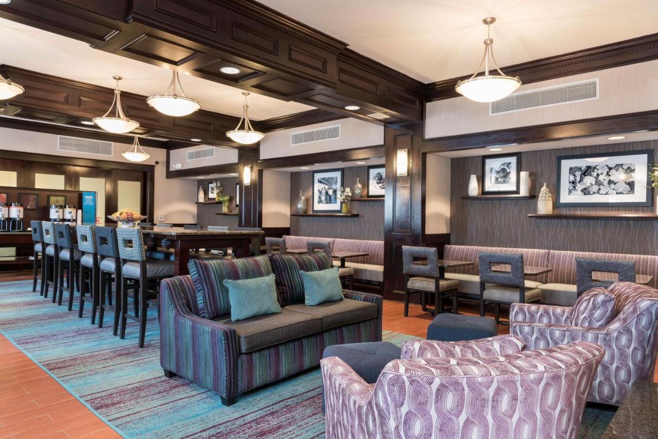 | Hampton Inn Detroit Roseville