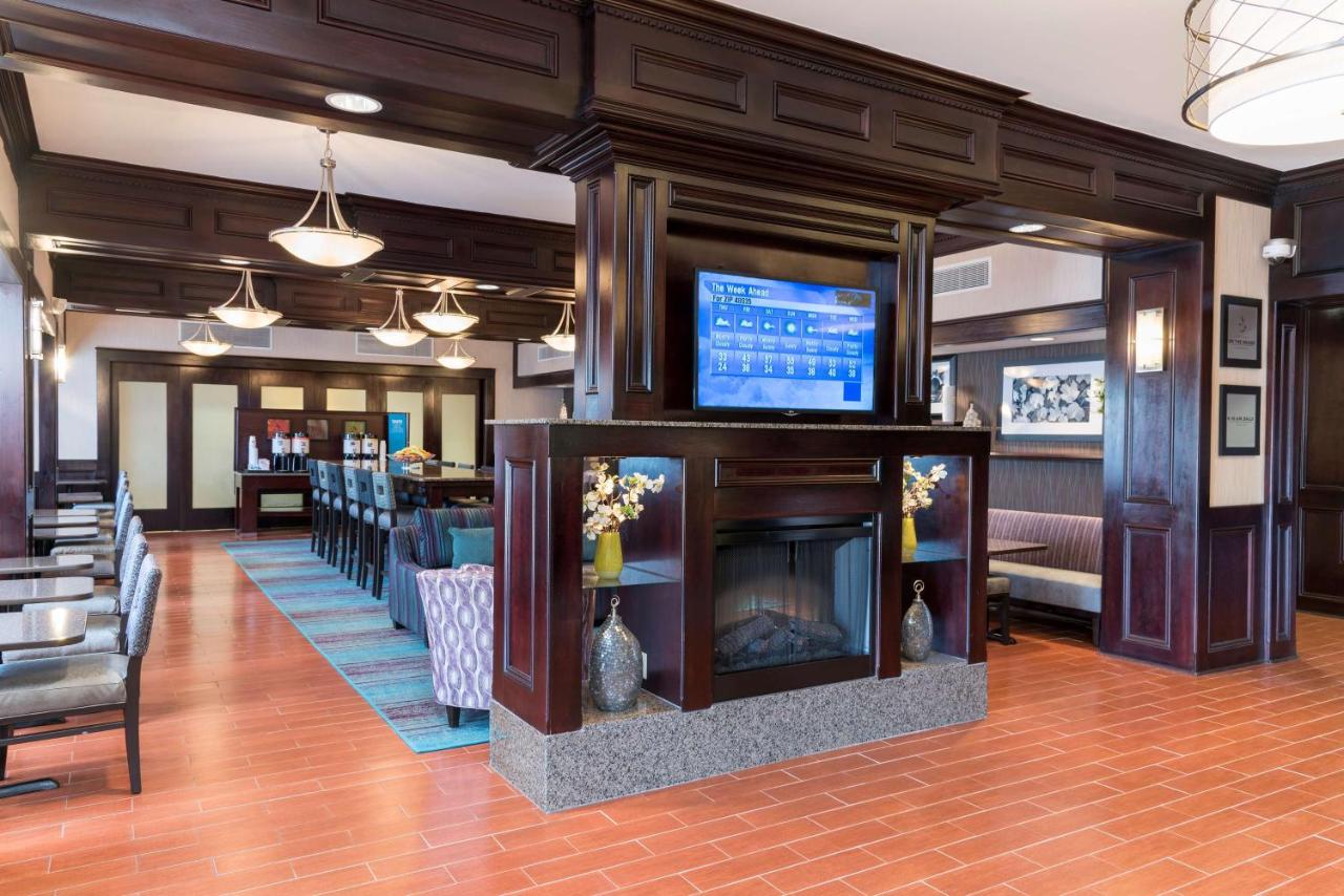 | Hampton Inn Detroit Roseville
