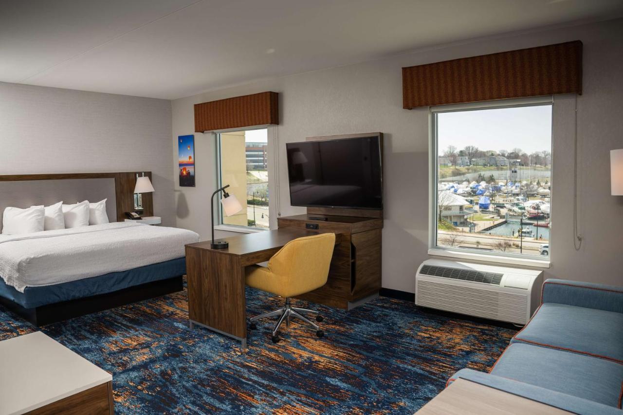King Studio Suite - Non-Smoking at Hampton Inn & Suites Erie Bayfront