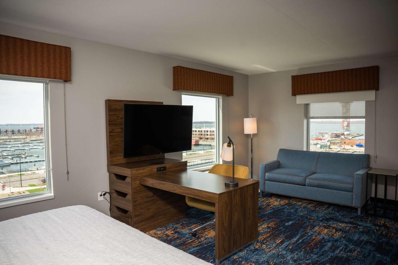 King Studio Suite - Non-Smoking at Hampton Inn & Suites Erie Bayfront