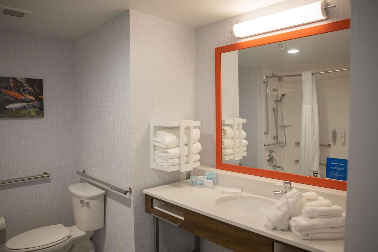 Queen Room with Two Queen Beds - Mobility Accessible/Non-Smoking at Hampton Inn & Suites Erie Bayfront