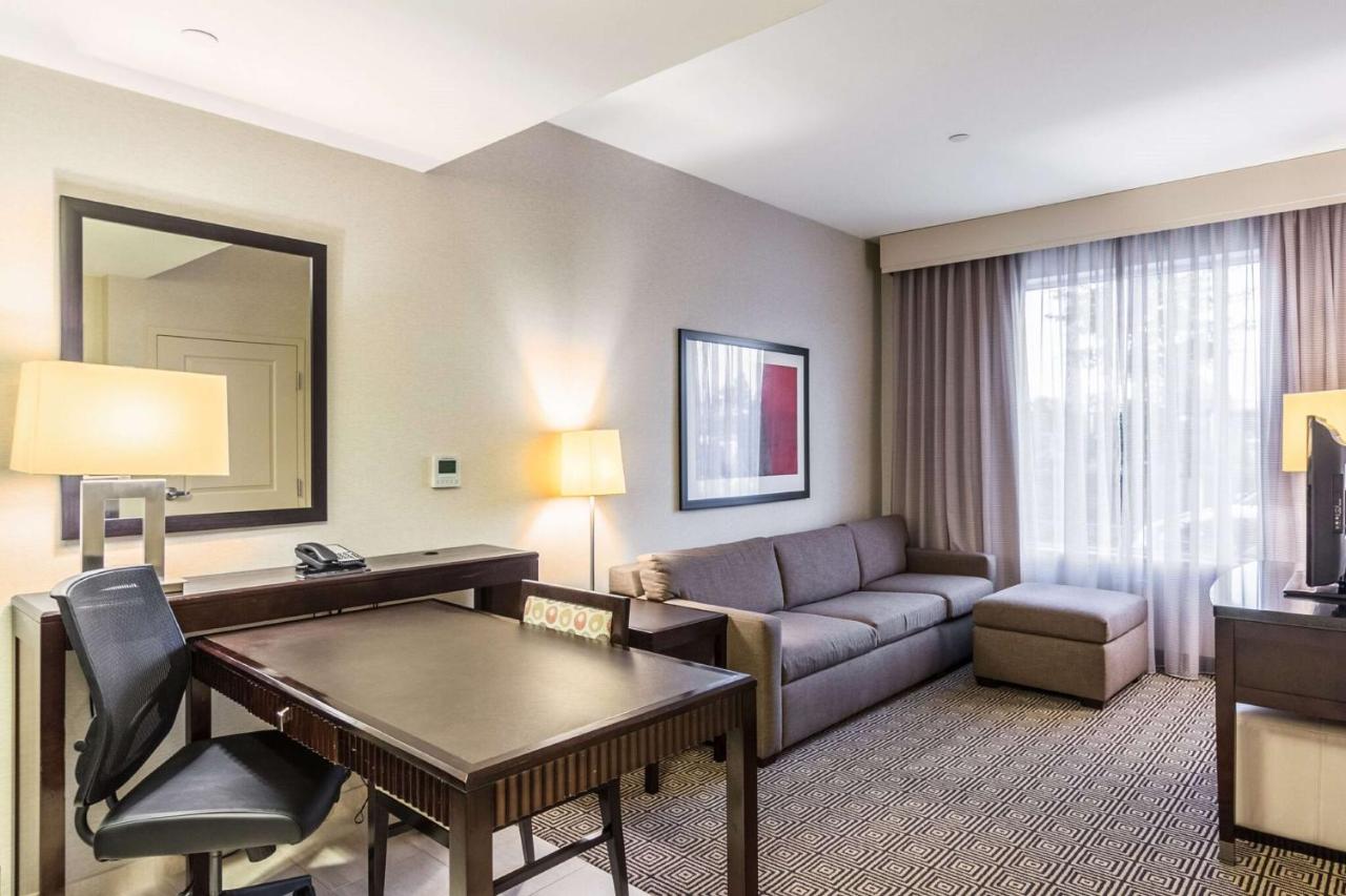 King Suite - Hearing Accessible at Embassy Suites Newark Airport
