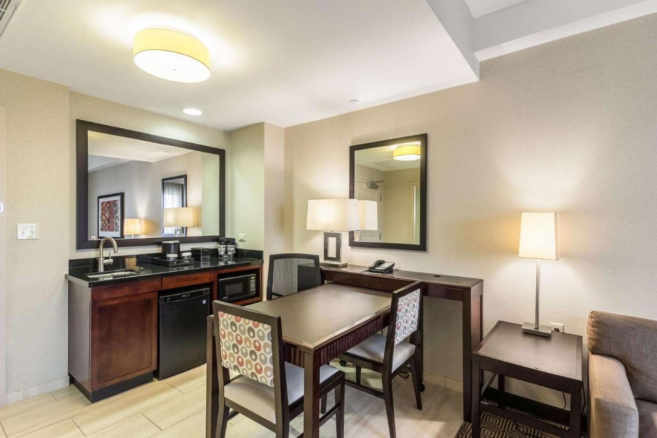 King Suite - Hearing Accessible with Bath Tub at Embassy Suites Newark Airport