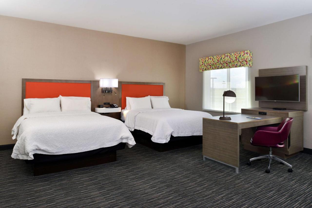 One-Bedroom Queen Suite - Non-Smoking at Hampton Inn Fort Stockton