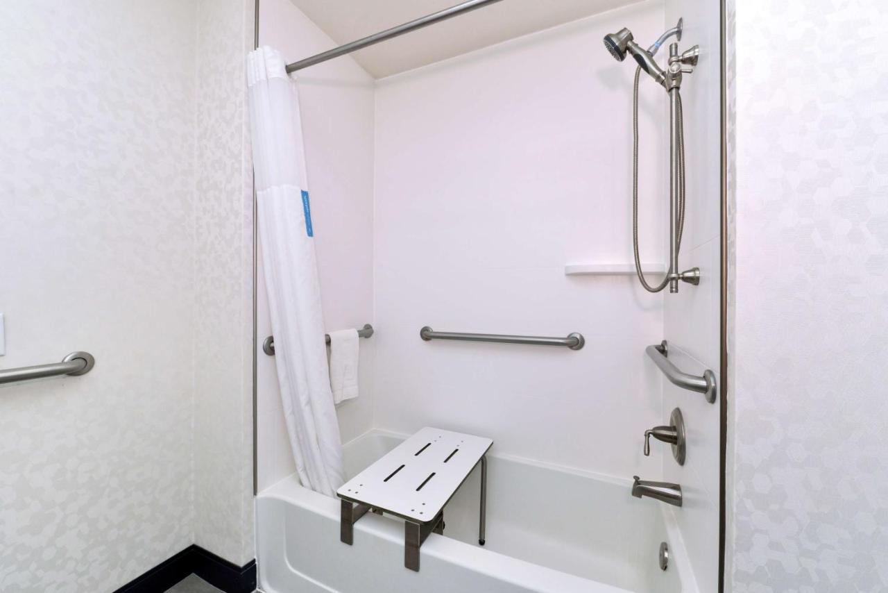 King Room - Disability Access/Non-Smoking at Hampton Inn Fort Stockton