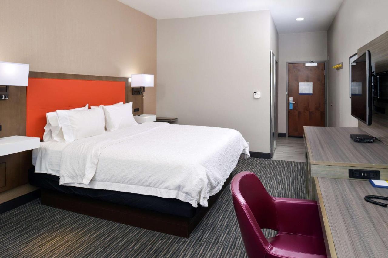 King Room - Non-Smoking at Hampton Inn Fort Stockton
