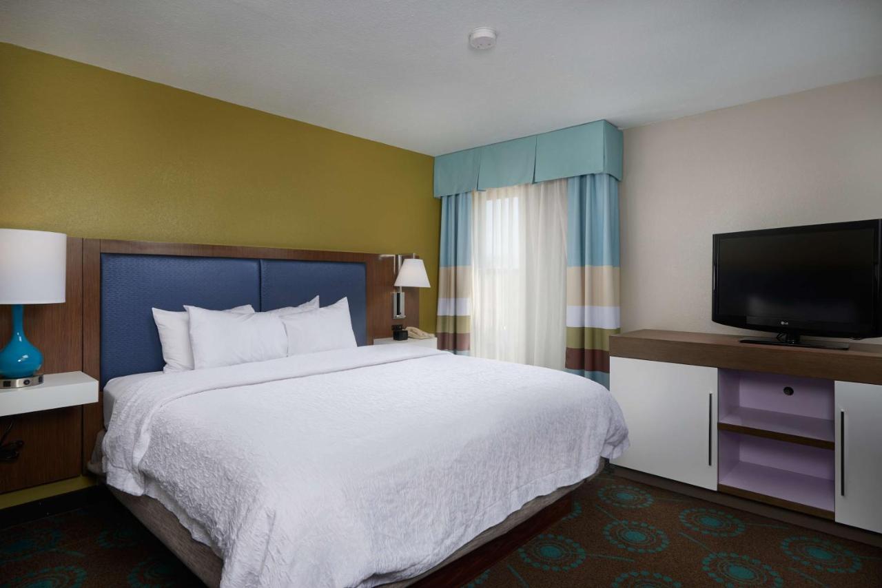 King Suite - Non-Smoking at Hampton Inn Goldsboro NC