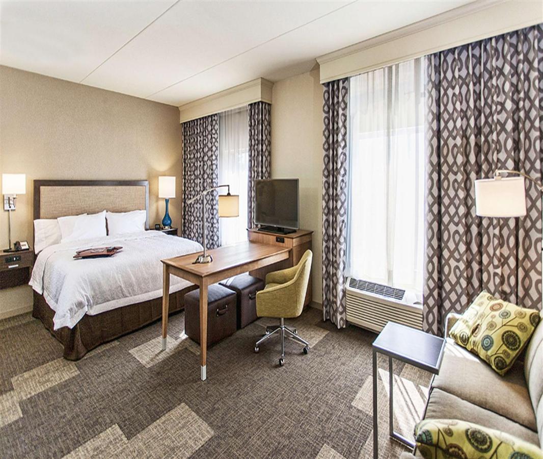 King Suite at Hampton Inn Hibbing