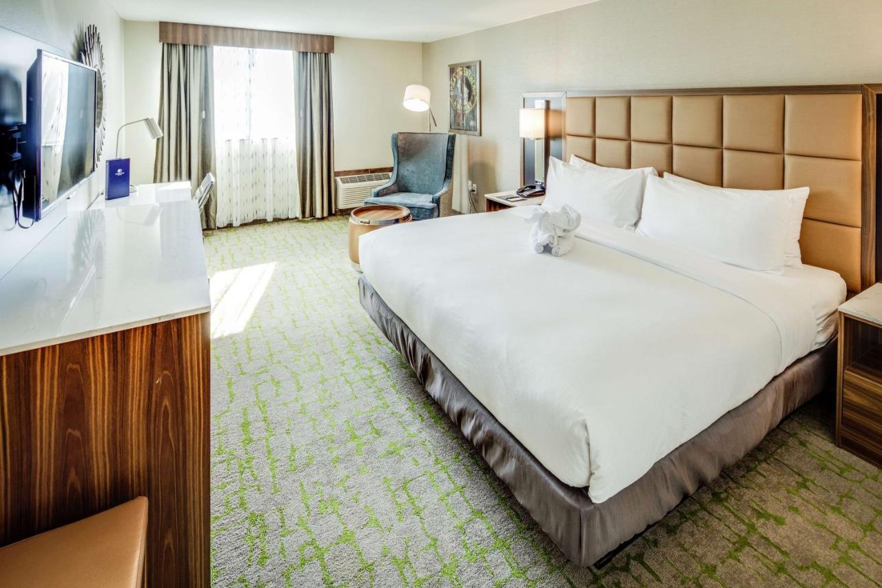 King Room at DoubleTree by Hilton Huntington