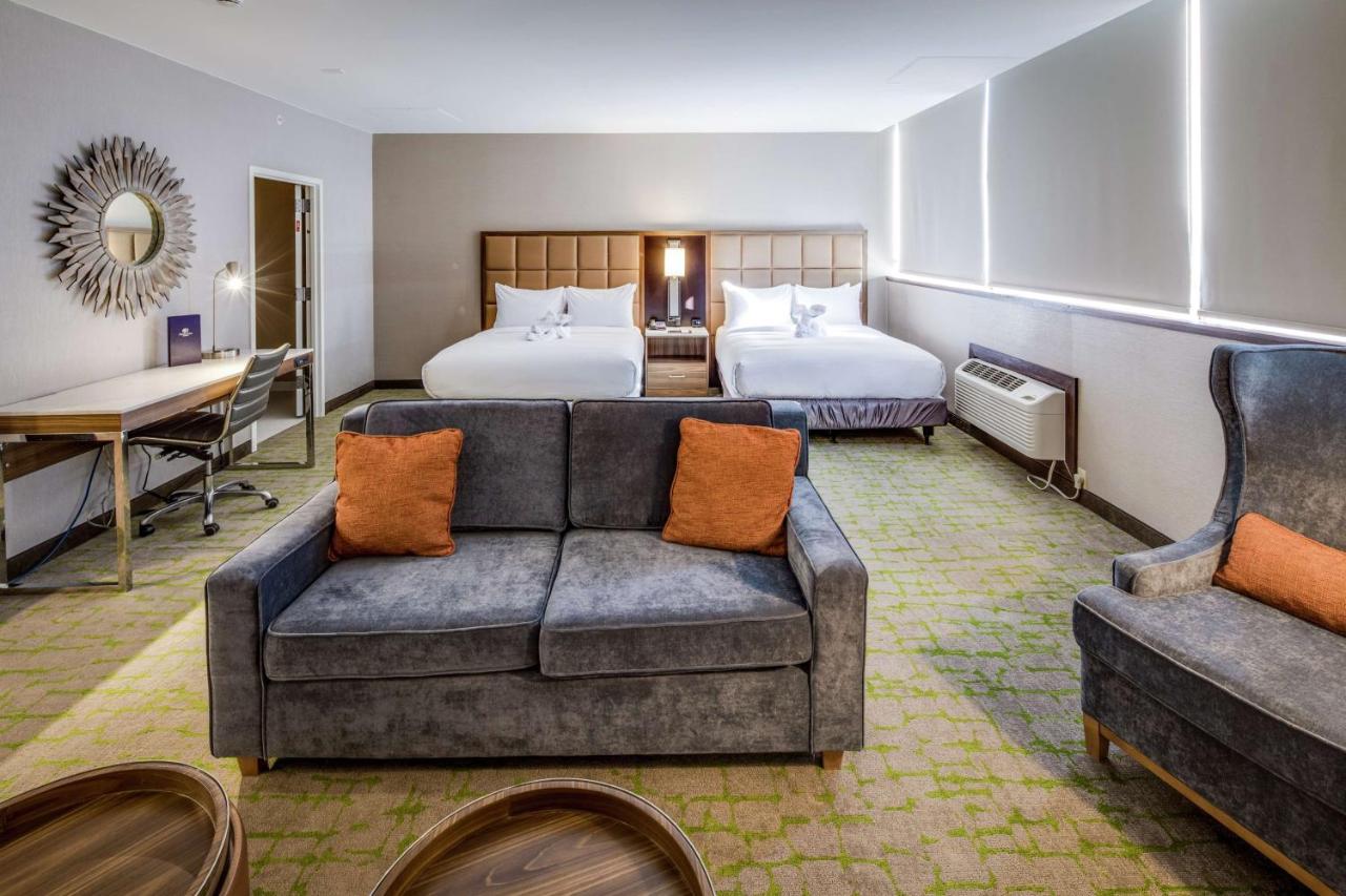 Queen Junior Suite with Two Queen Beds at DoubleTree by Hilton Huntington