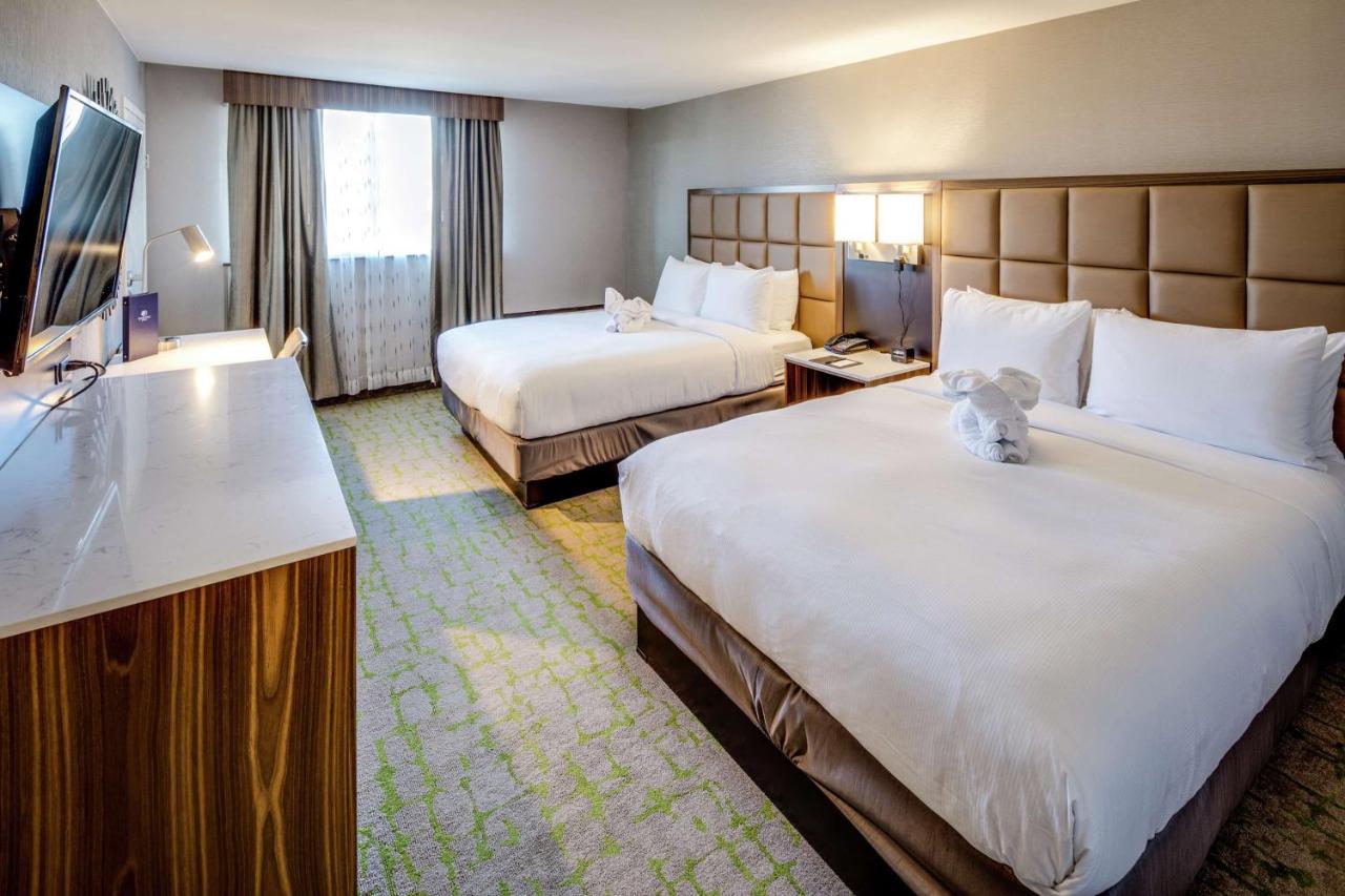 Queen Room with Two Queen Beds and Riverview at DoubleTree by Hilton Huntington
